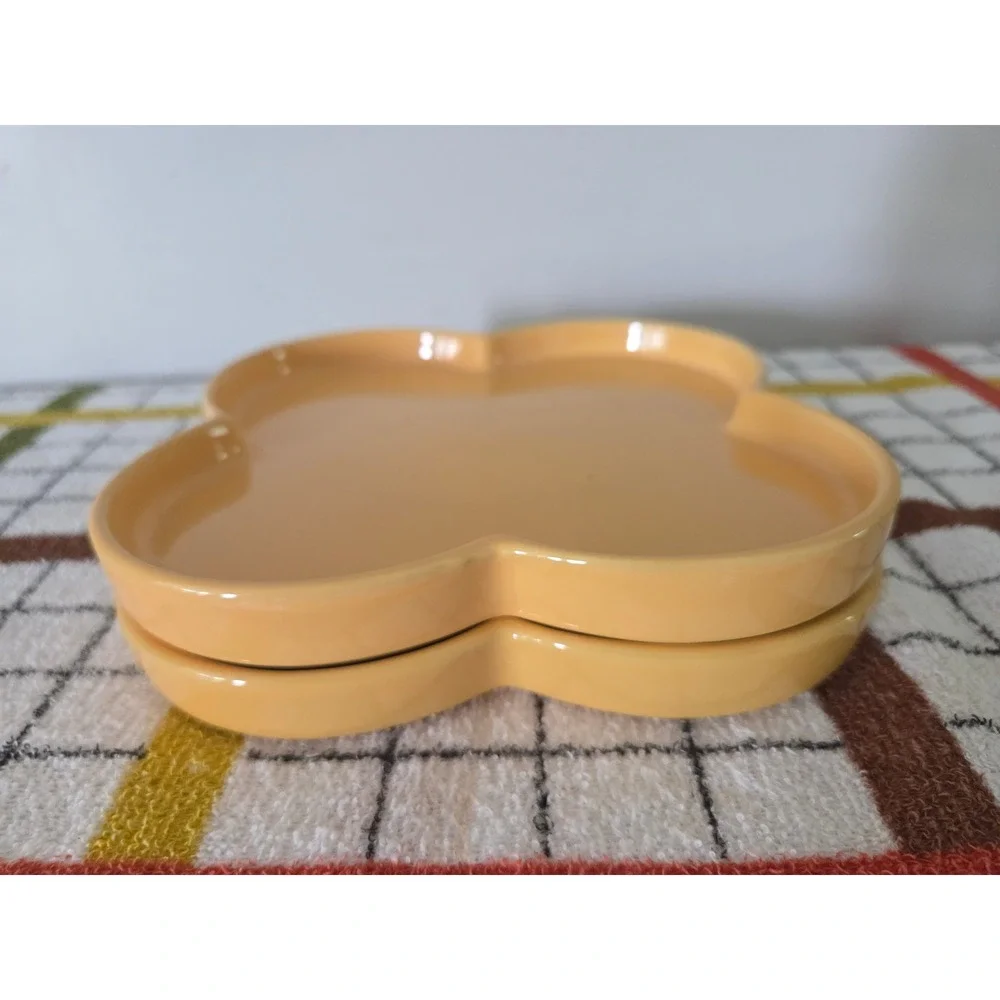 IKEA Yellow Clover Shaped Ceramic Plates Set of 2 204.194.88 Mustard Small Trays